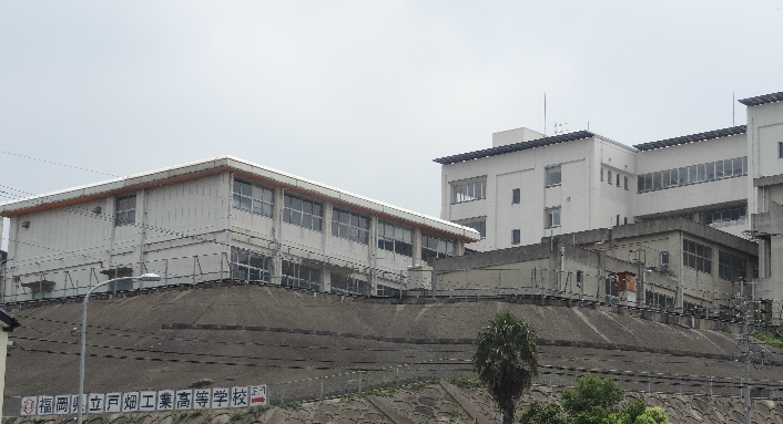 牧山2丁目貸家 高校・高専