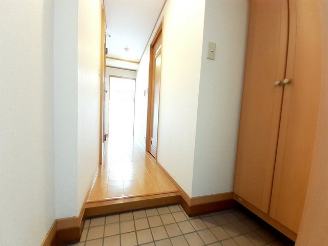 セトル.イン鳳  玄関