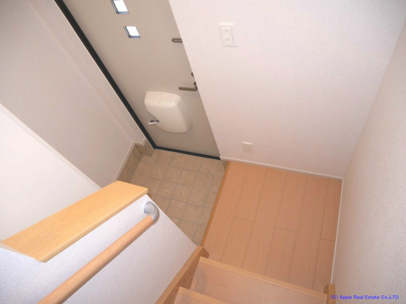 ルミナス  玄関
