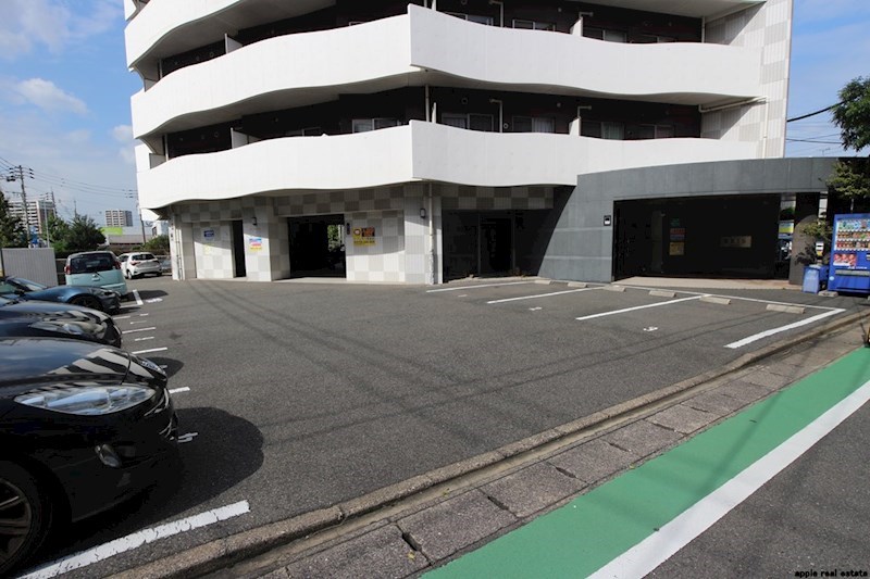 ＢＲＩＳ中井  駐車場