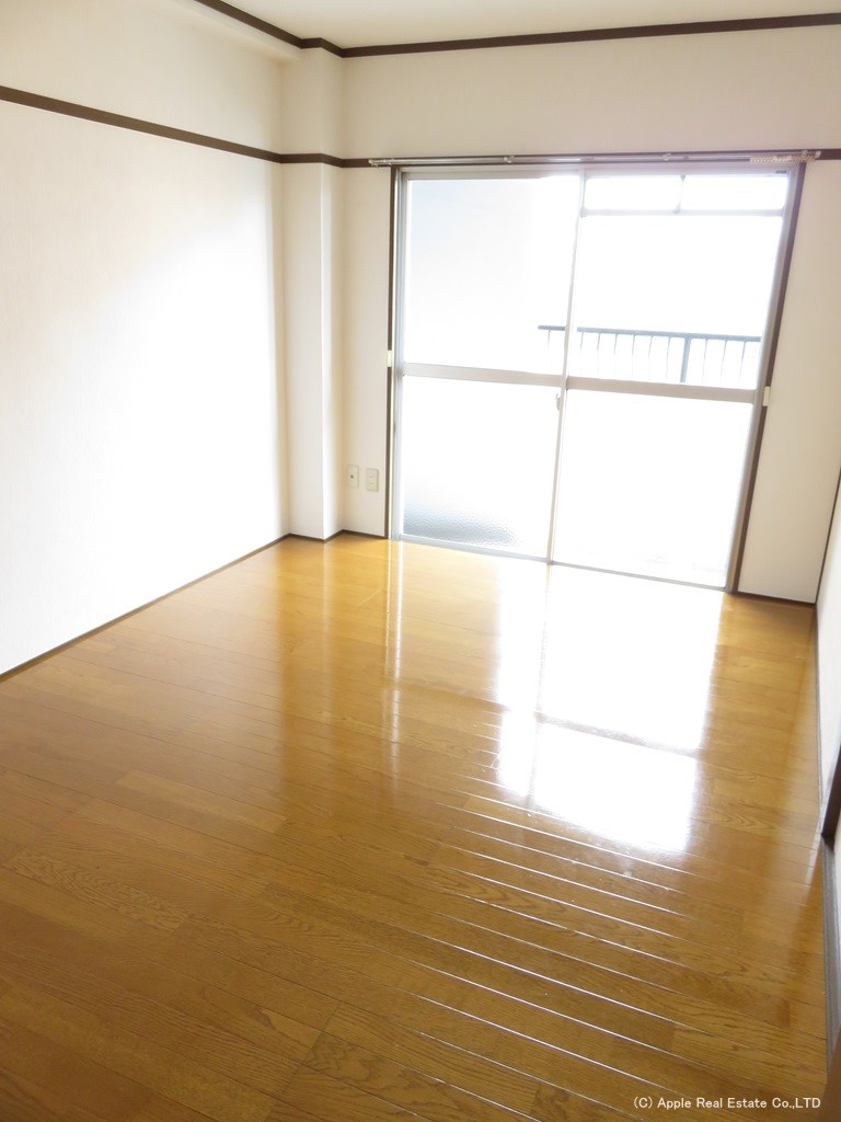 原田ビル ベッドルーム