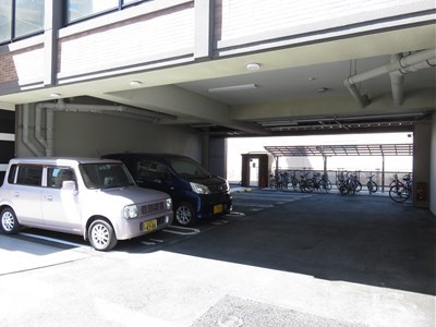 ギャラン竪町 駐車場