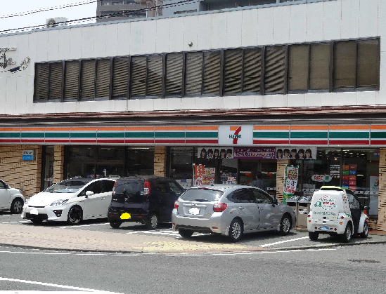 クルーズロワ天籟寺  コンビニ