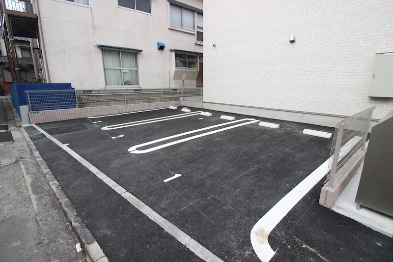 エスプランティ　SGK 駐車場