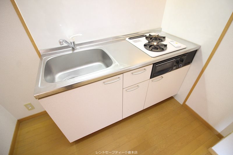 ニューシティアパートメンツ南小倉Ⅱ キッチン