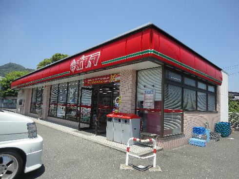 アコールHATA  コンビニ
