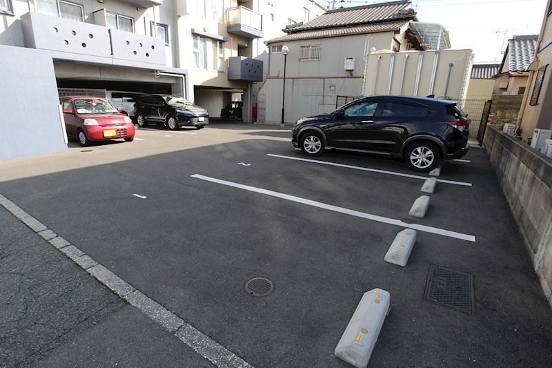 PROTO CITY TOBATA  駐車場