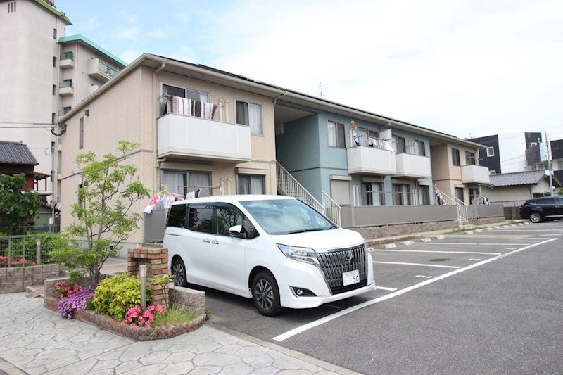 クラヴィエ赤坂A棟 駐車場