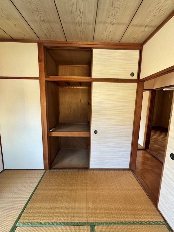 片野貸家２ 収納