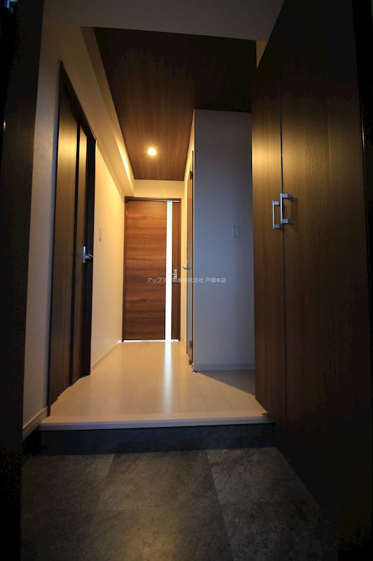 THE SQUARE・Platinum Residence 玄関