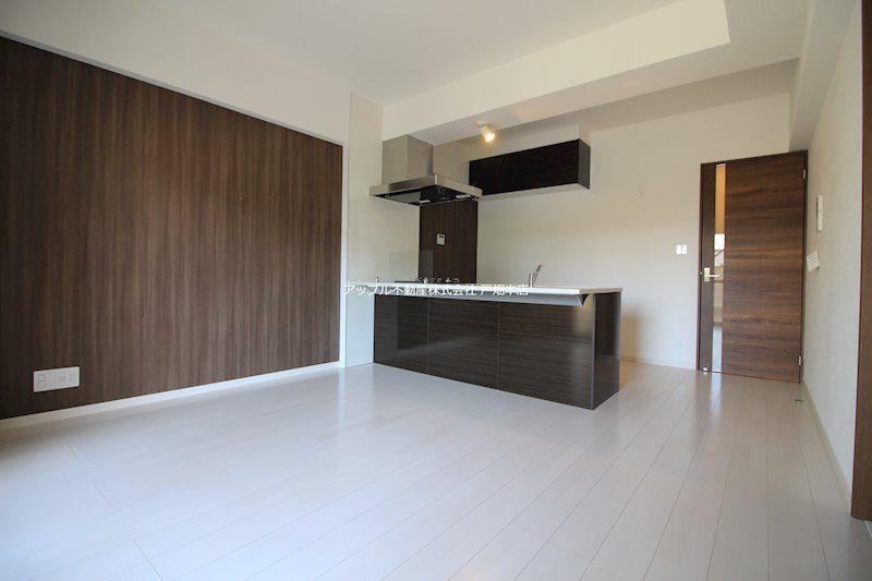 THE SQUARE・Platinum Residence その他