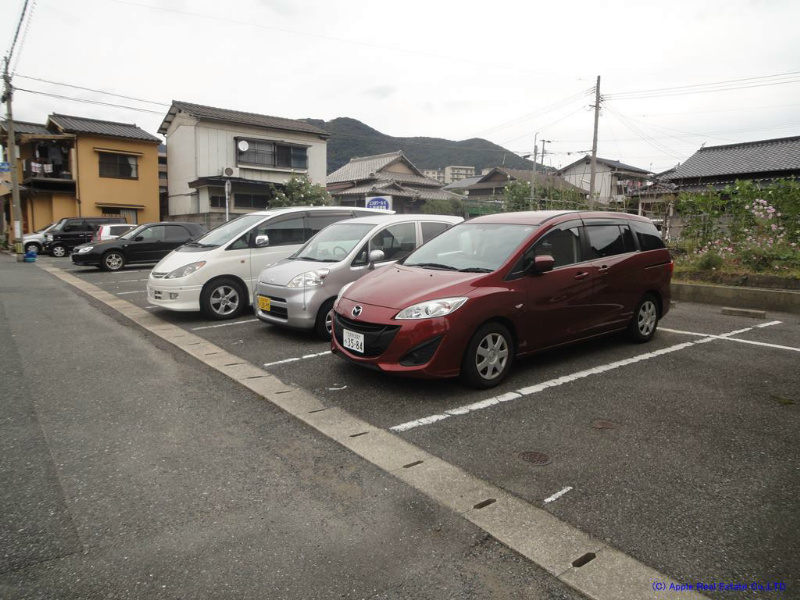 エスポワールＫ 駐車場