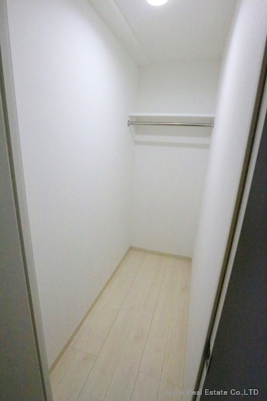 Studie TOBIHATA 収納