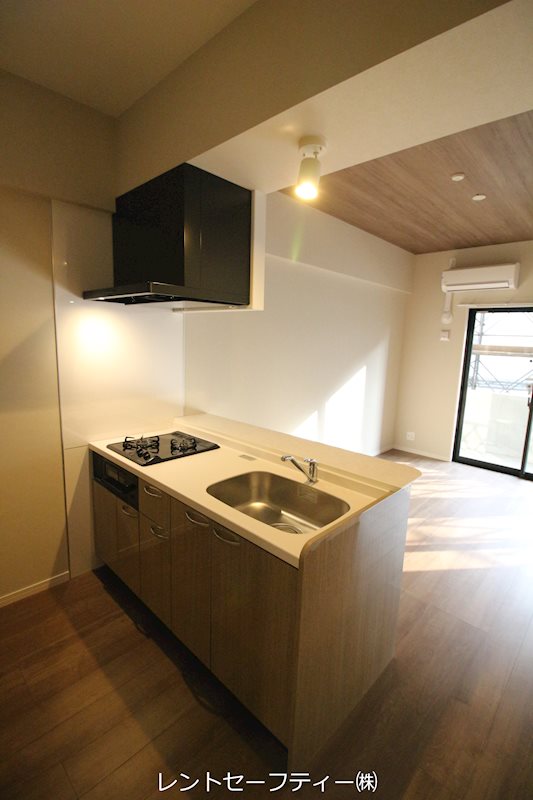 MID　TERRACE   キッチン