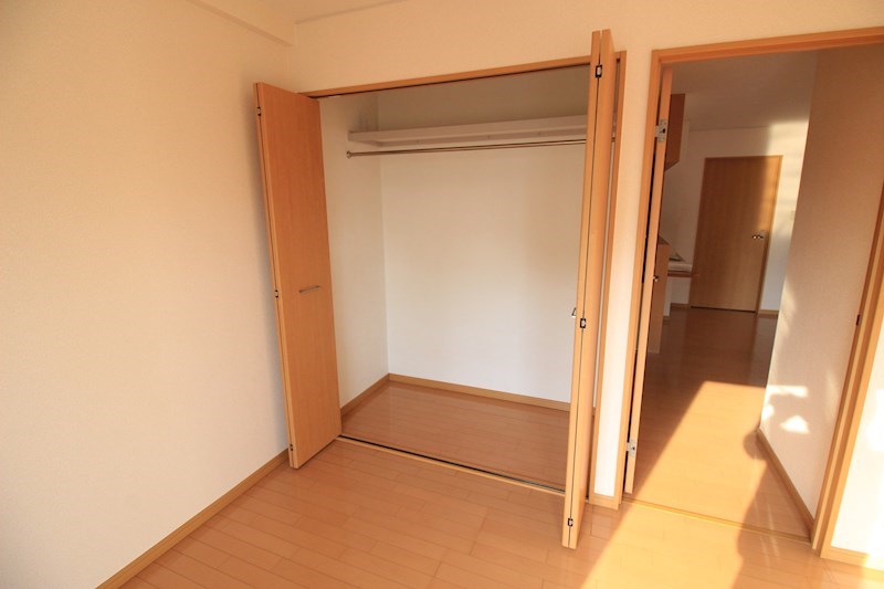 ロージュマン黄金町   収納