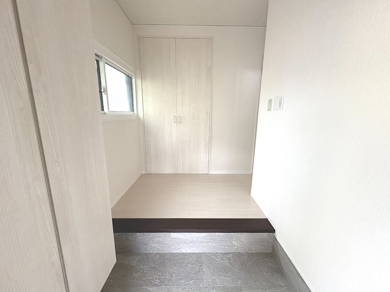 力丸町戸建  玄関