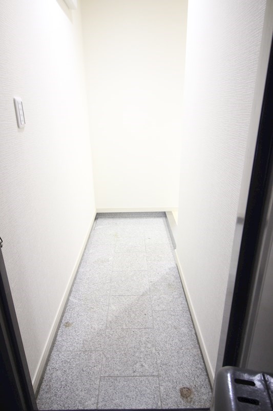 フェルト130  玄関