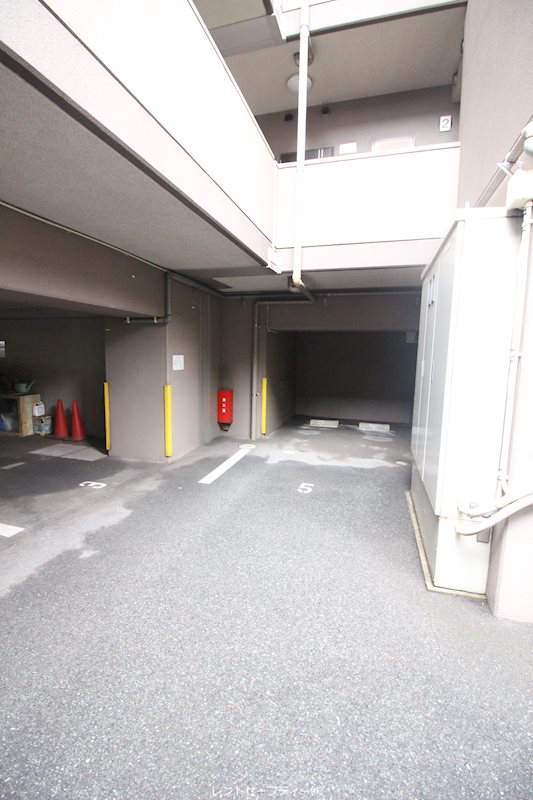 リード室町  その他