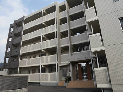 エルティアラ上富野   外観