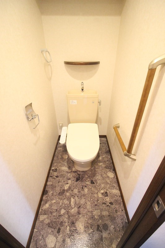 ニューサンリバー12番館 トイレ
