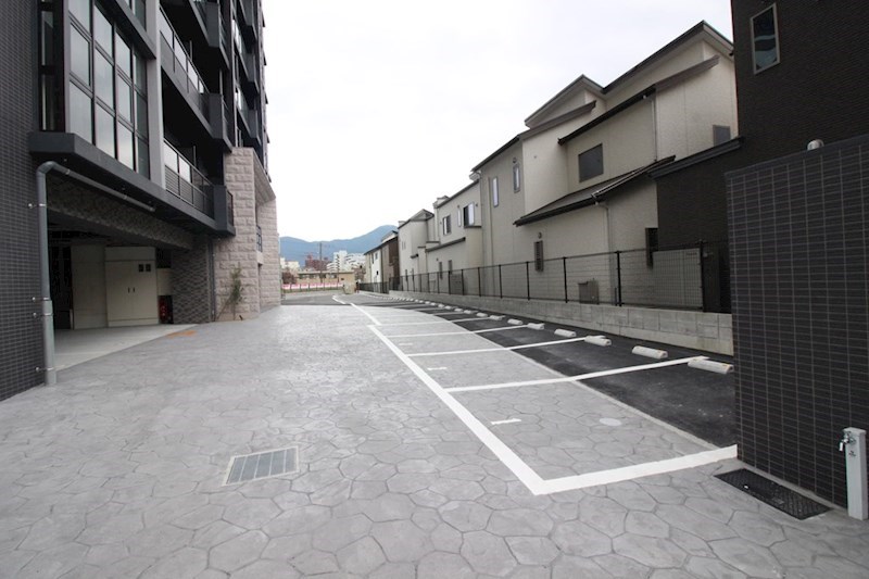 REGARIA KOKURAKITA CENTER PLACE 駐車場