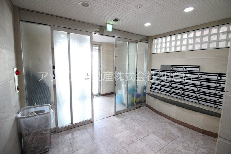 旦過タカヤコーポレーション  ロビー