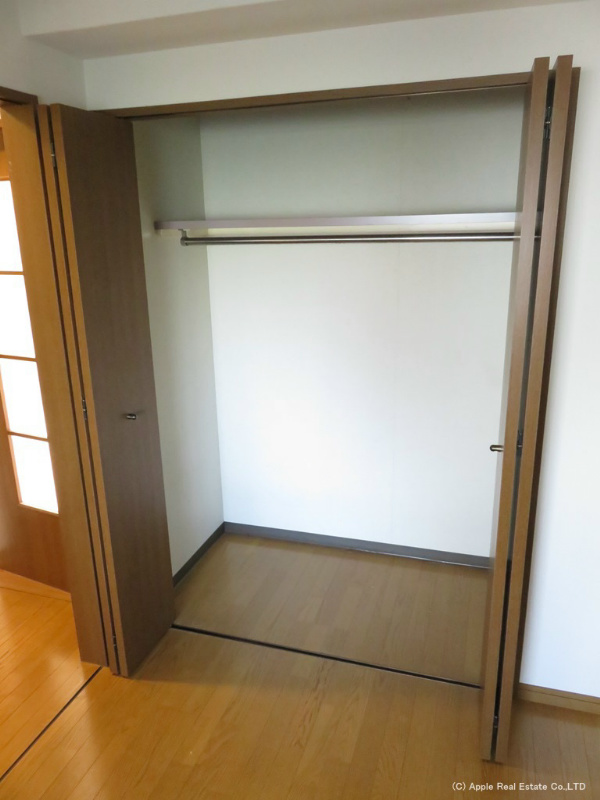 オールセインツ    収納