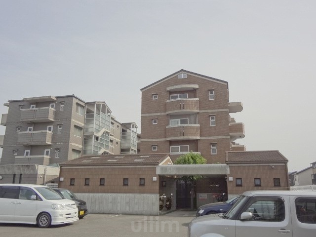 カーサＯＢＡＴＡ エントランス