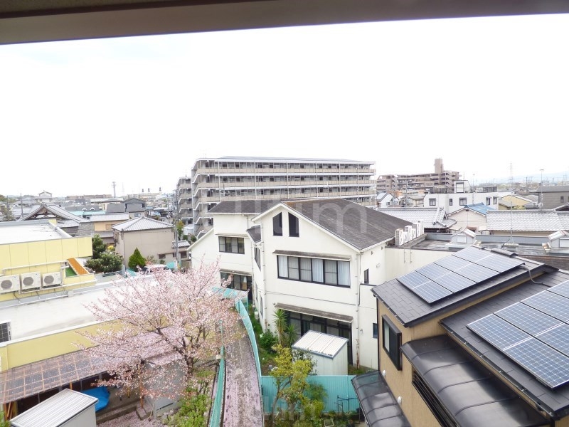 エバーグリーン六地蔵駅前 眺望