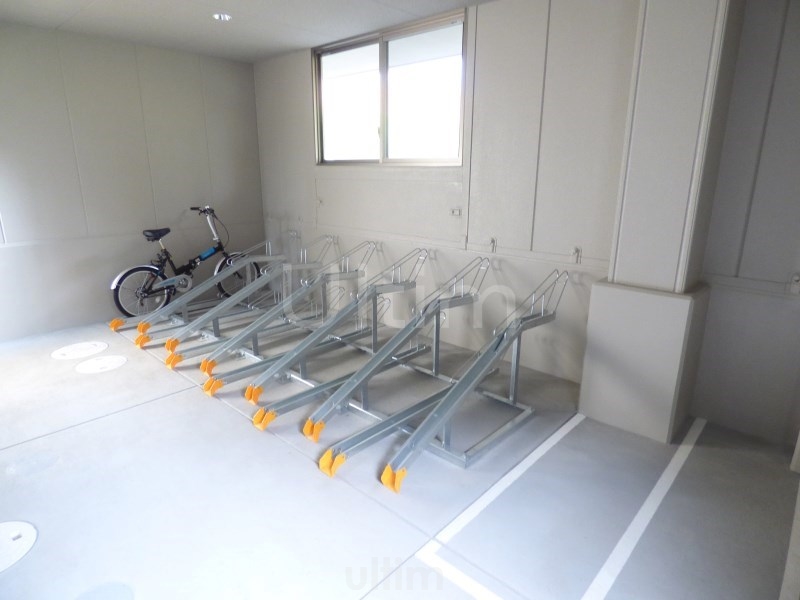 エバーグリーン六地蔵駅前 その他