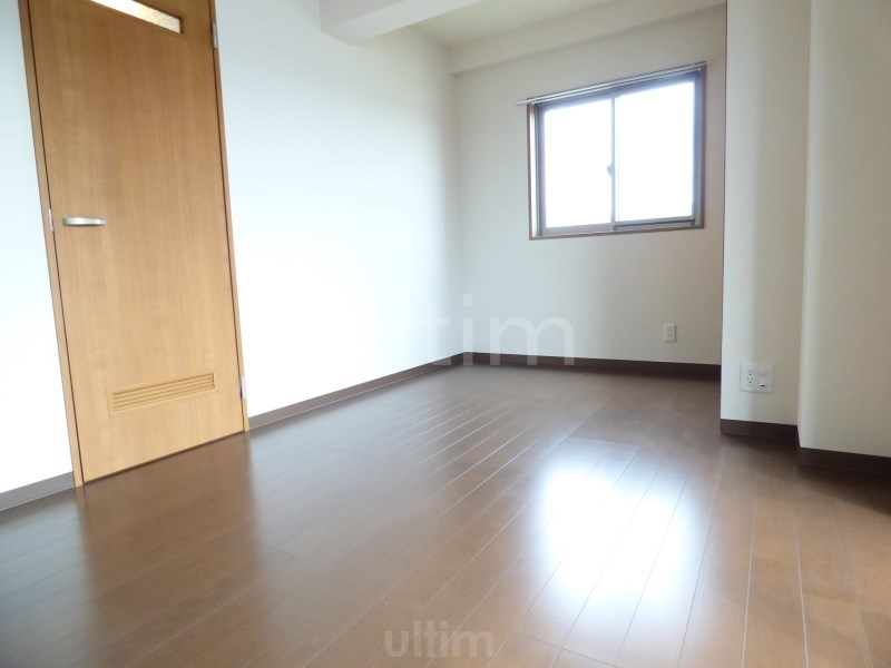 エバーグリーン六地蔵駅前 ベッドルーム