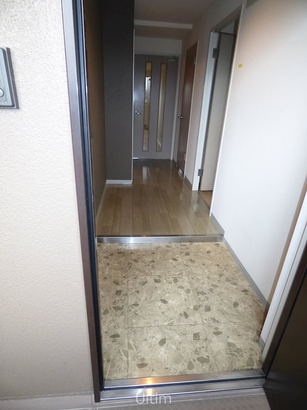 グレースダイン 玄関