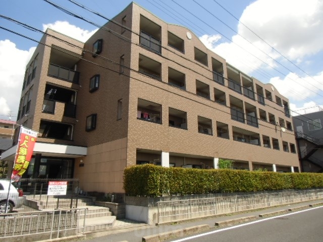 ラ・アルコバレーノ 外観