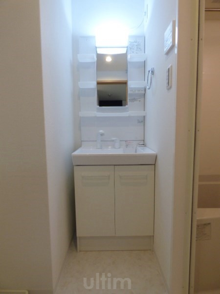 アヴニール京都墨染 洗面所