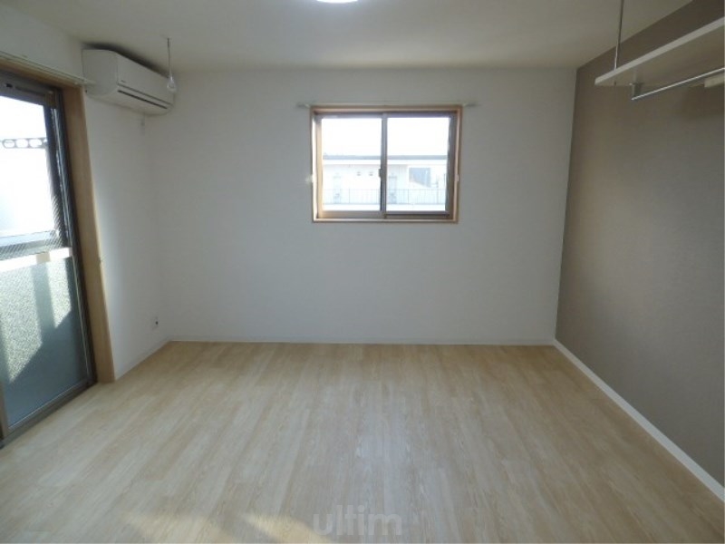 アヴニール京都墨染 リビング