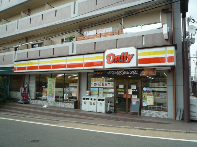 アヴニール京都墨染 コンビニ