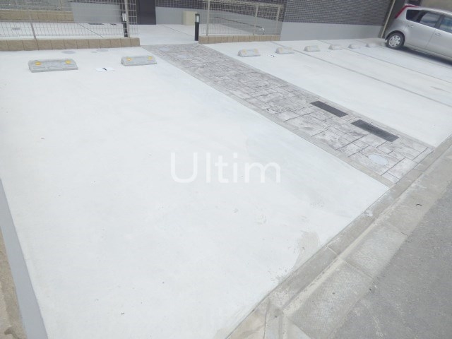バンブーラン 駐車場