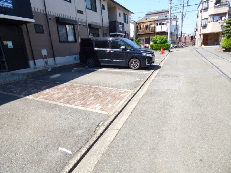 グランメール 駐車場