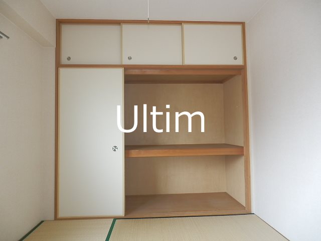 トーシンハイツ桃山 収納