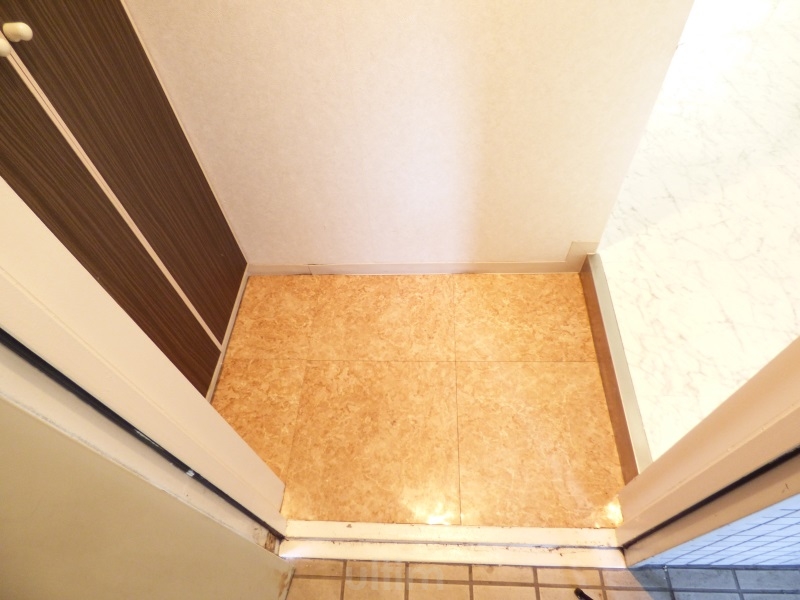 エンブレム城南宮 玄関