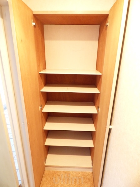 エンブレム城南宮 収納