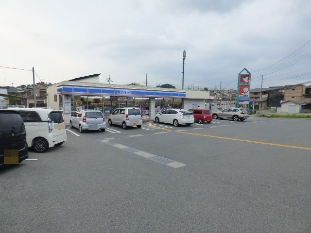 サンタカーサ コンビニ
