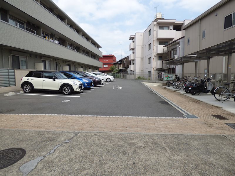 サンクレール 駐車場