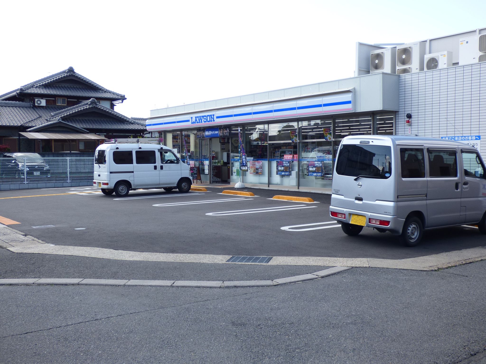 フルーレ鴨川 コンビニ