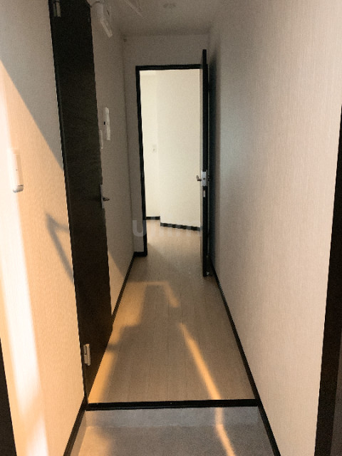 ブリエ西大路 玄関