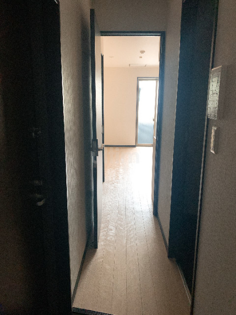 ブリエ西大路 玄関