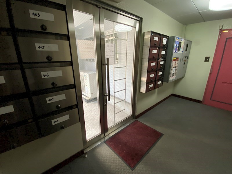 アサヒマンション ロビー