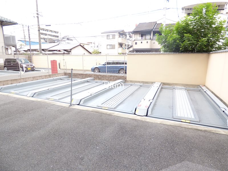 エステムプラザ京都御所ノ内REGIA 駐車場