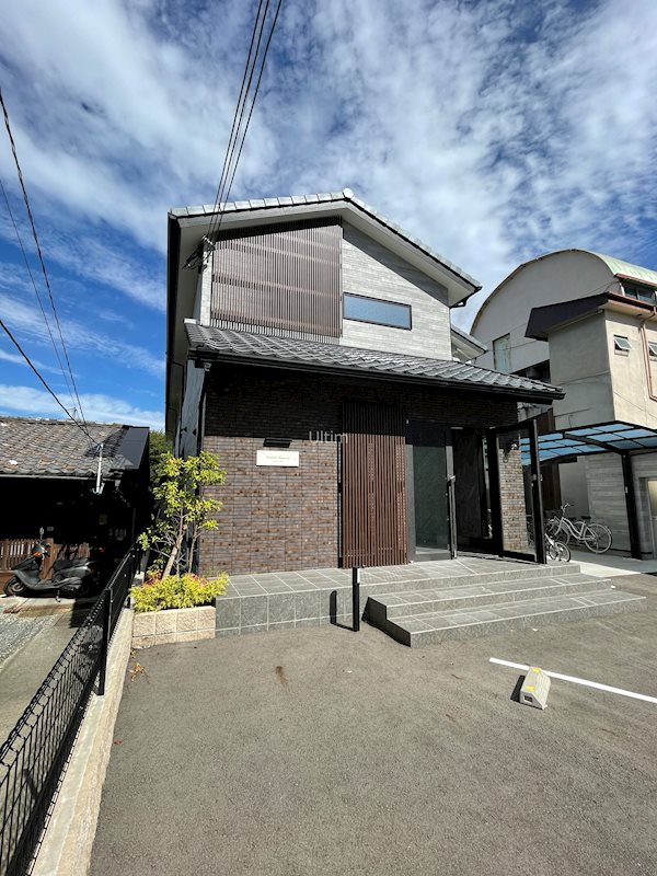 WIND MILL本町 外観