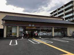 エスリード京都梅小路アヴェニテ 銀行